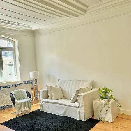 Large On Rua Augusta Apartman